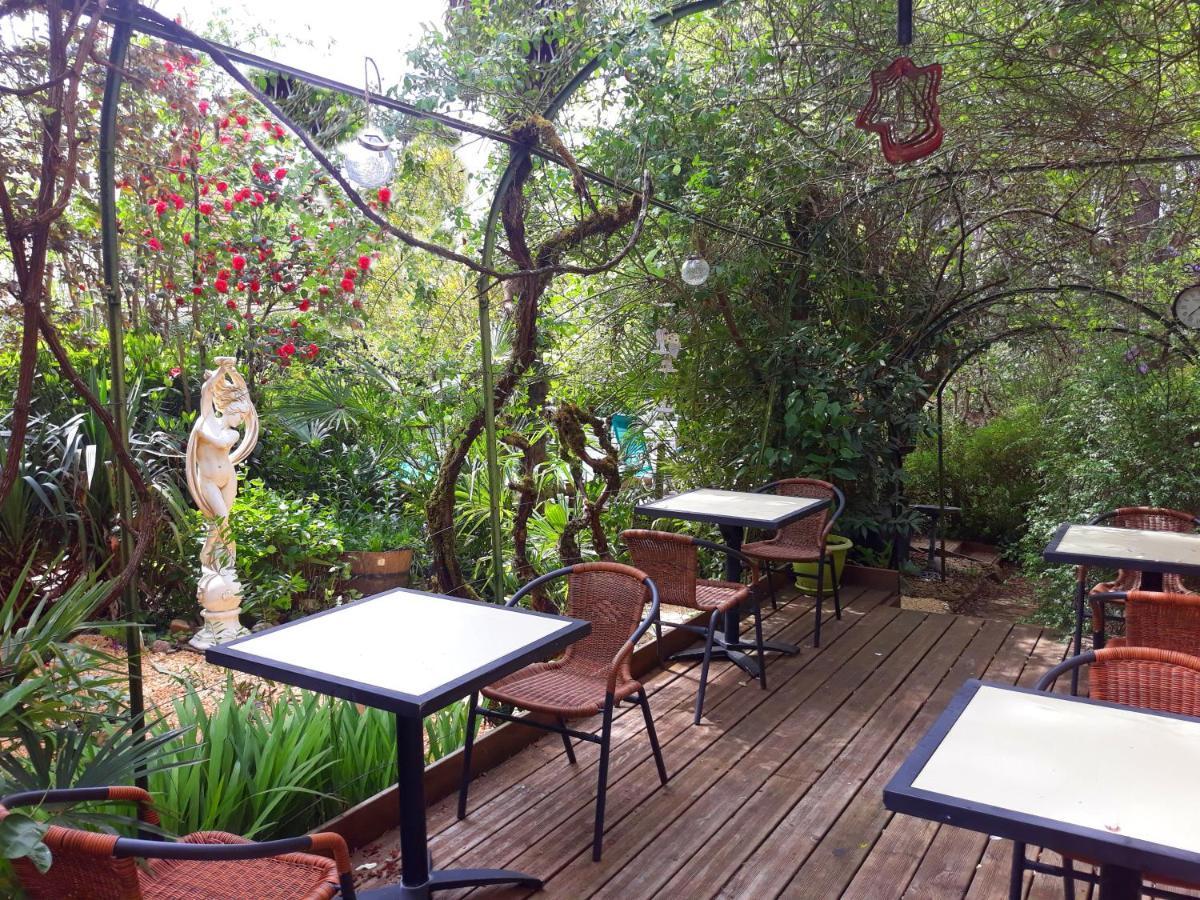 Le Jardin Sarlat Bed & Breakfast Exterior photo